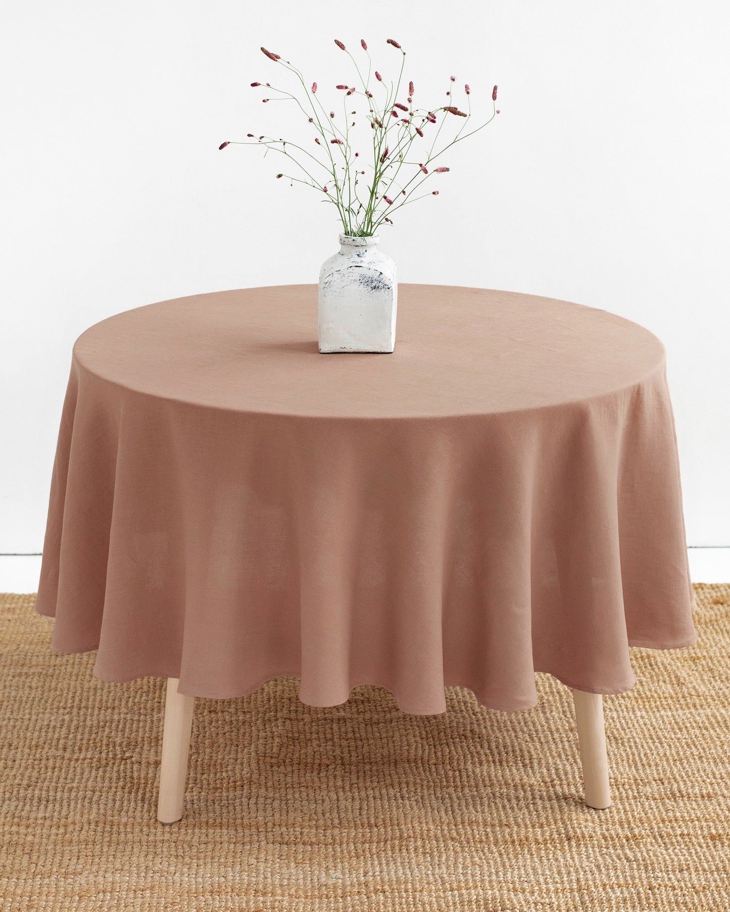 Round linen tablecloth in Coral clay