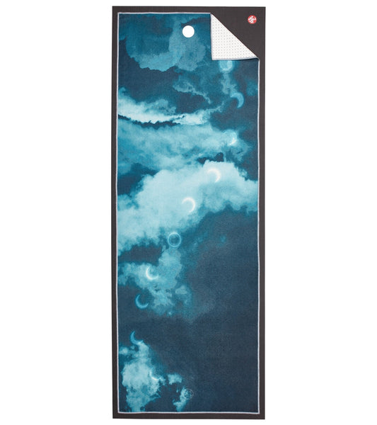Manduka yogitoes® Lunar Yoga Mat Towel