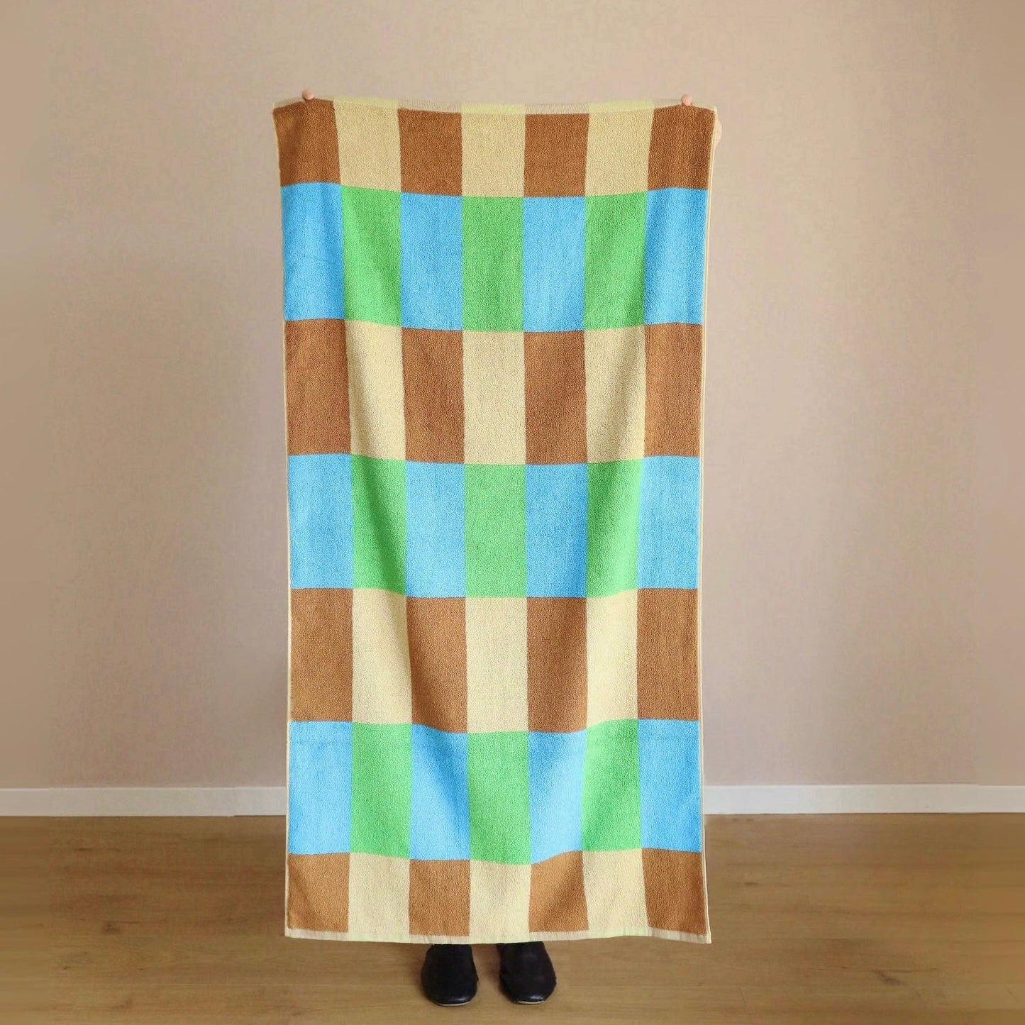 Color game plaid bath towel