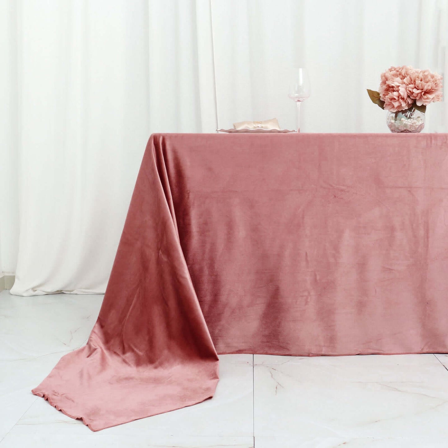 Dusty Rose Seamless Premium Velvet Rectangle Tablecloth, Reusable Linen 90"x156"