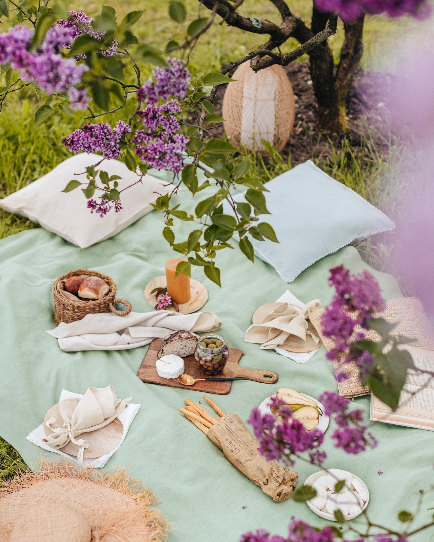 Matcha green linen tablecloth